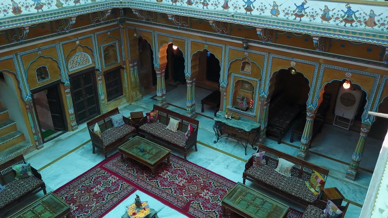 Radhika Haveli Mandawa Shekawadi region Rajasthan drone photo of beautifull decorared inner courtyard